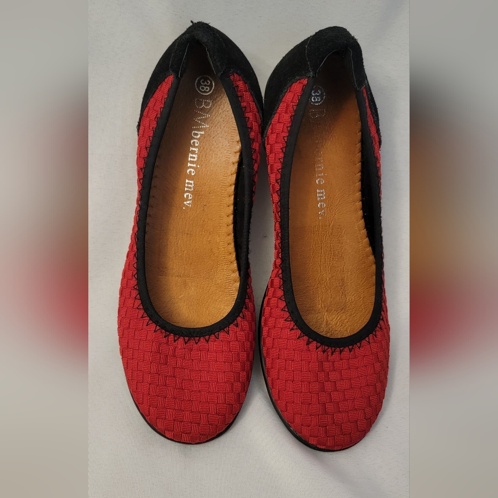 BM bernie mev Red and Black Textured Flats Size 38/7 - Picture 3 of 10
